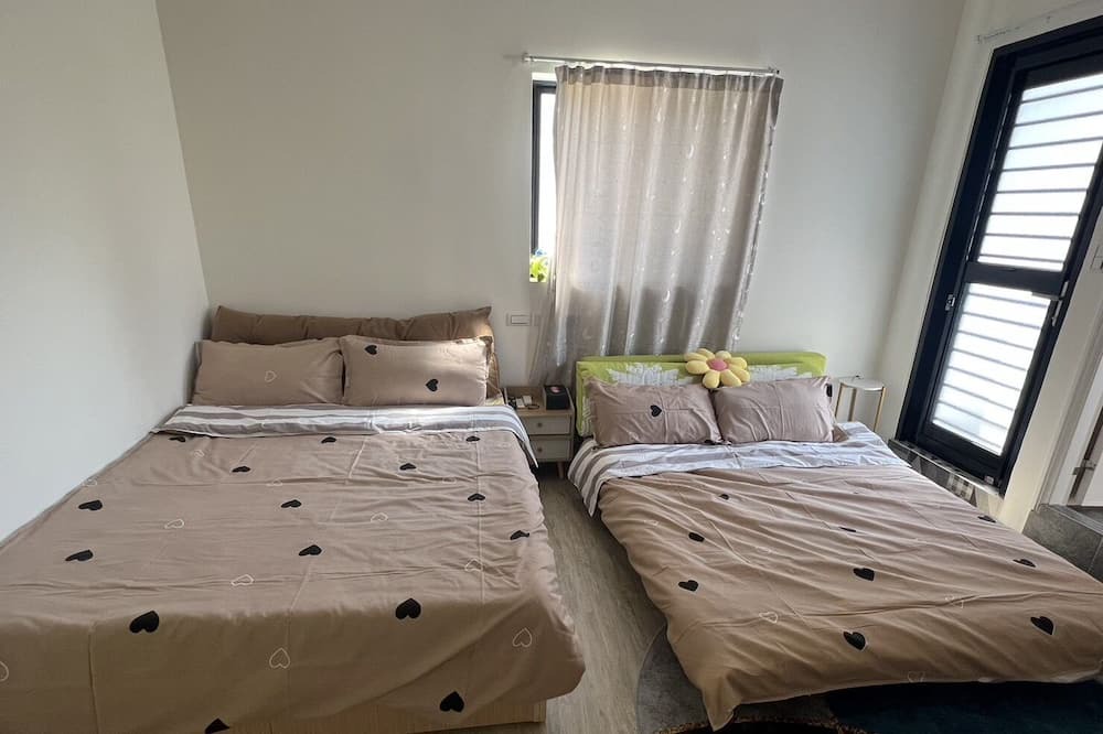 Photo of Bedroom in East District