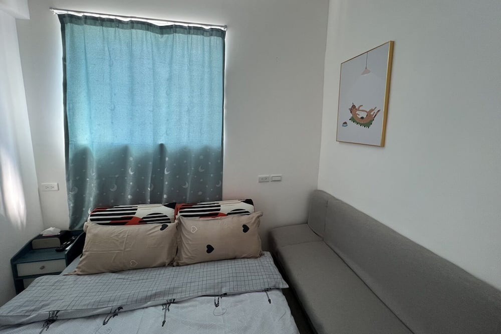 Photo of Bedroom in East District