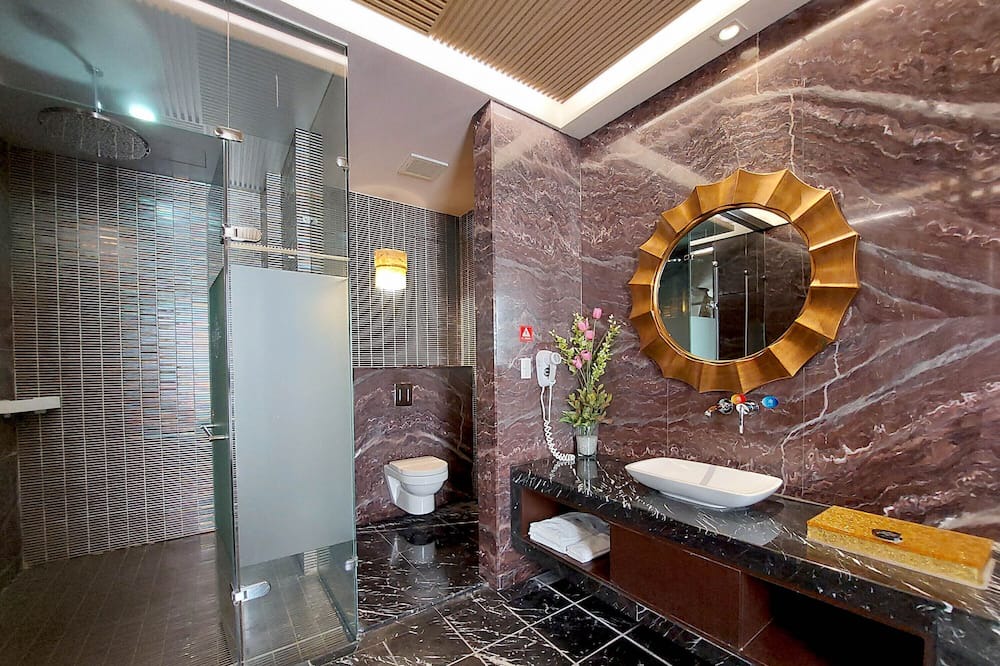 Photo of Bathroom in Toufen