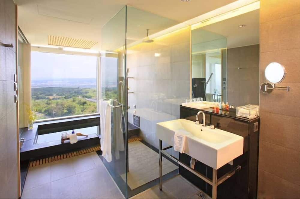 Photo of Bathroom in Wuri District