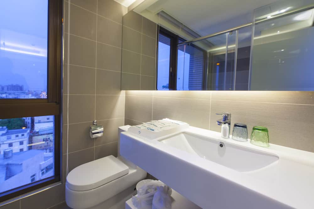 Photo of Bathroom in Zhongli District
