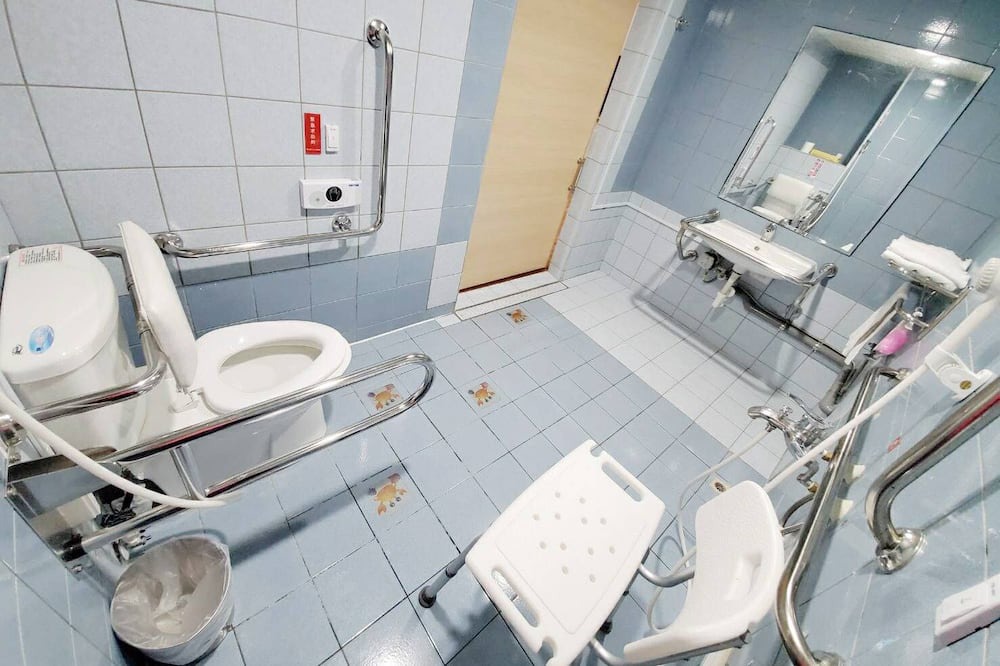 Photo of Bathroom in Annan District