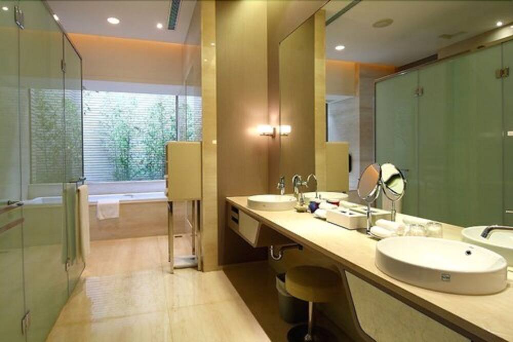 Photo of Bathroom in Xitun District