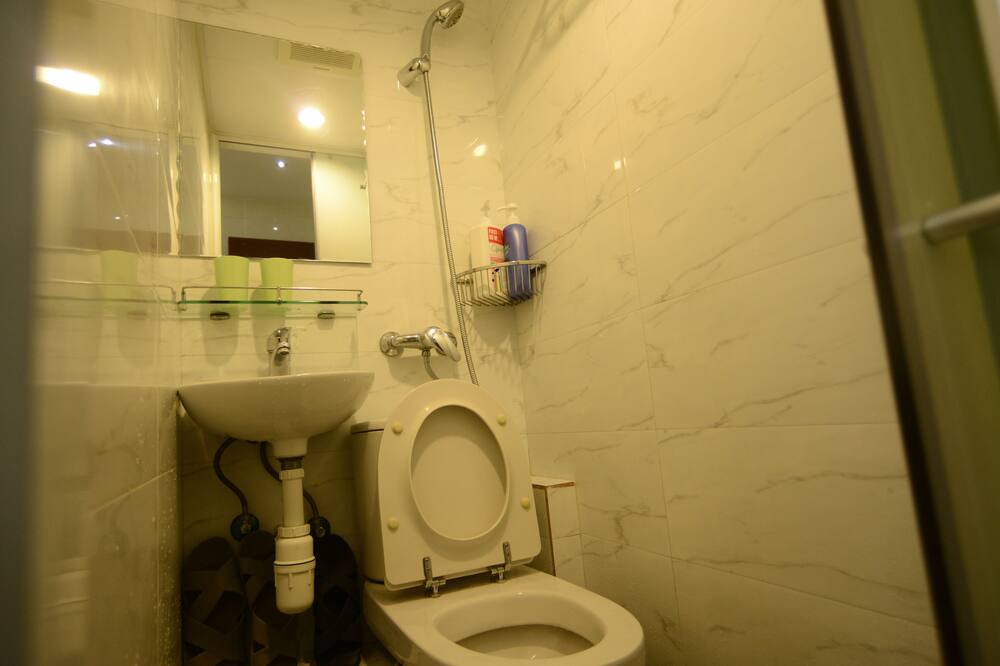 Photo of Bathroom in Mong Kok