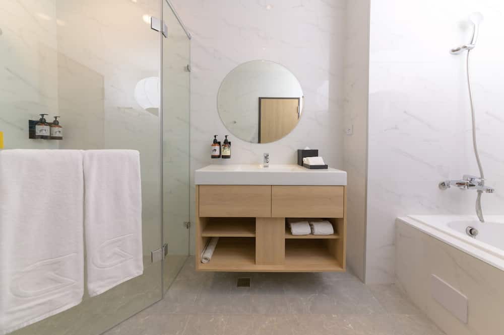 Photo of Bathroom in Wuqi District