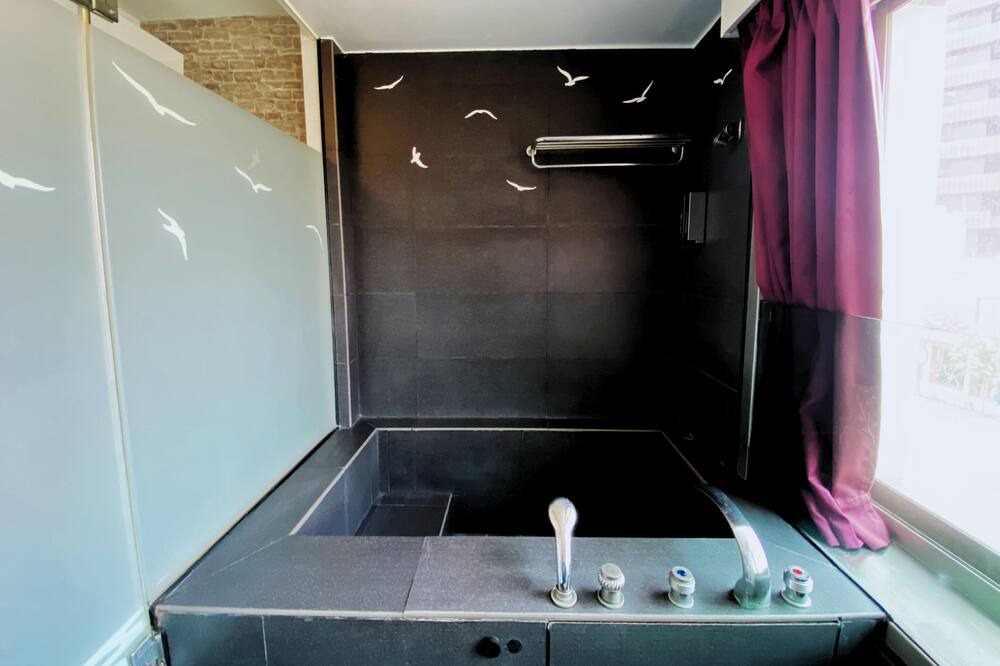 Photo of Bathroom in Yancheng District