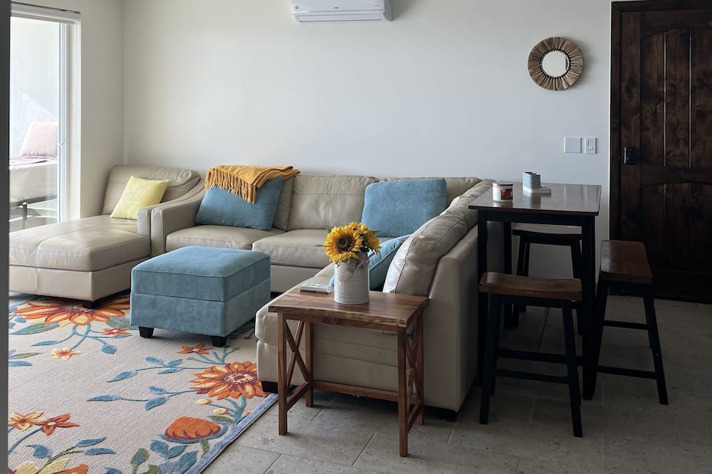 Photo of Livingroom in La Fonda