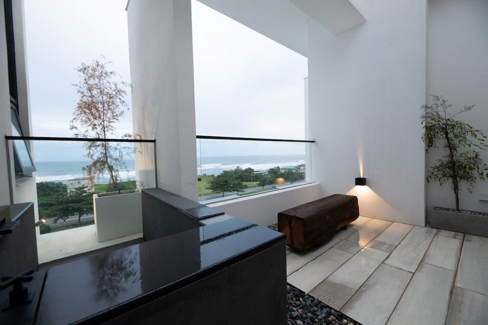 Photo of Patio Balcony in Fengbin