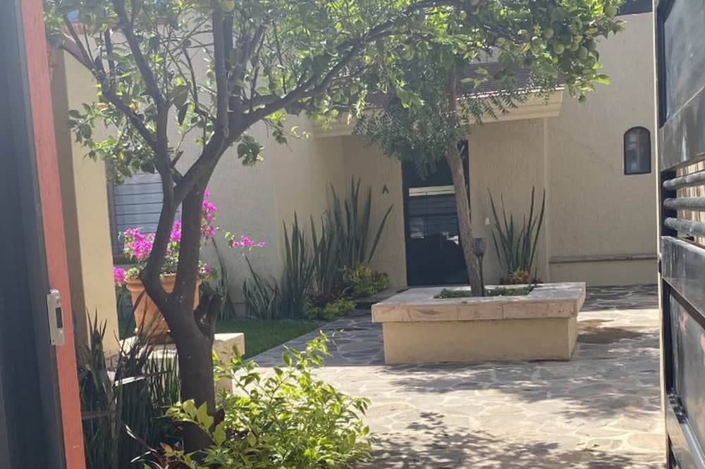 Photo of Outdoor in San Antonio Tlayacapan