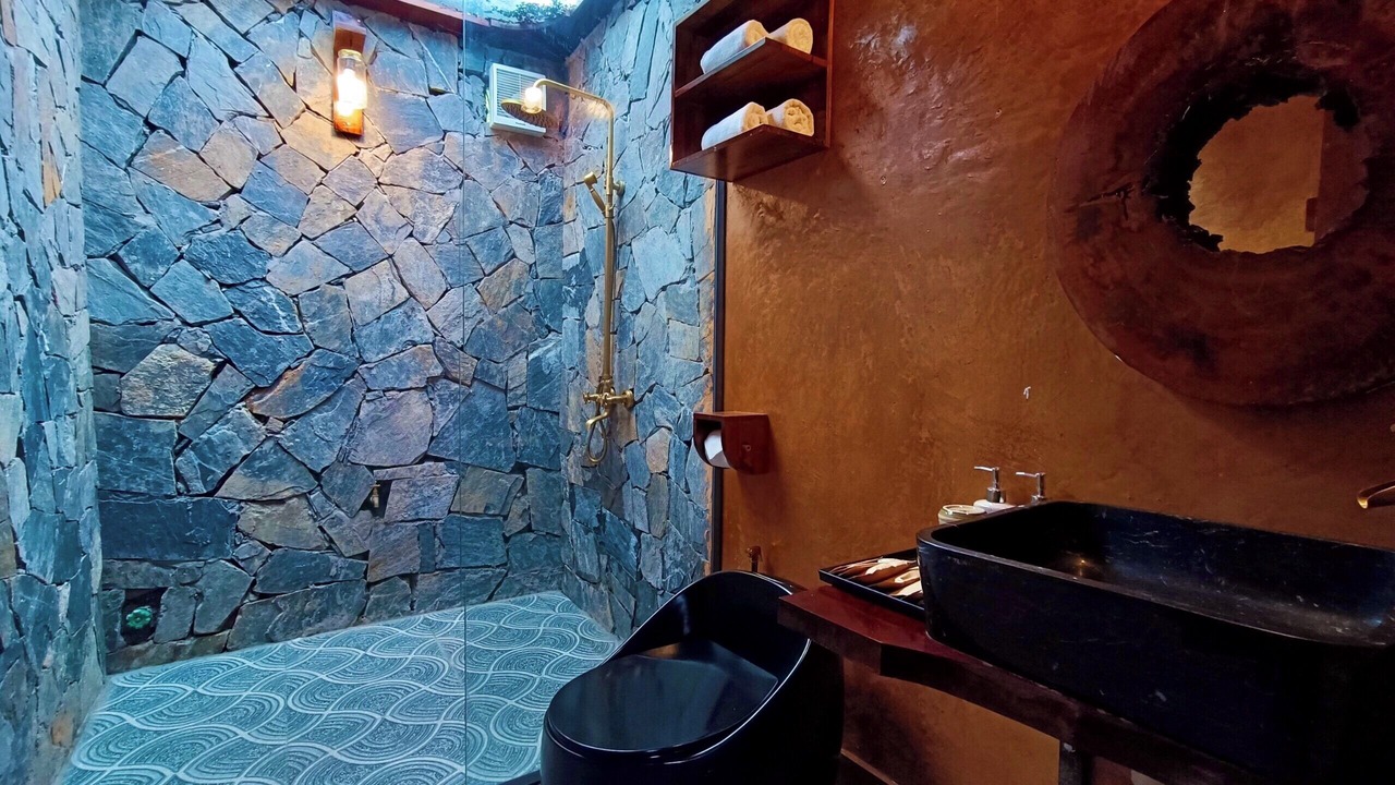 Photo of Bathroom in Quan Ba