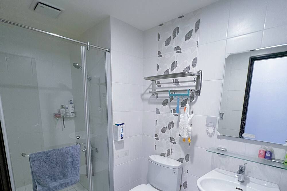 Photo of Bathroom in Renwu District