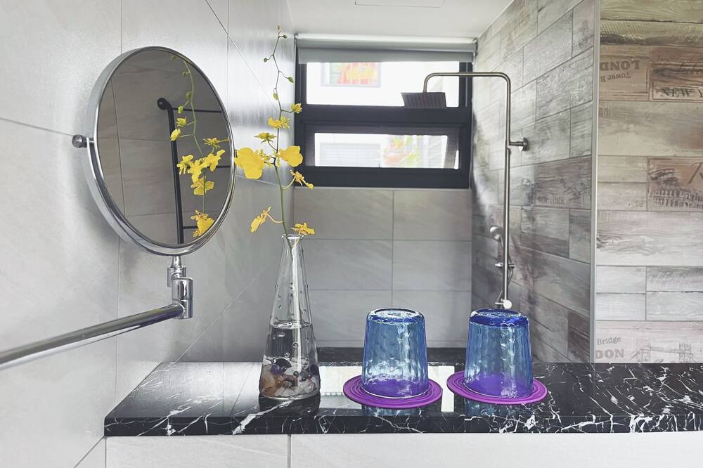 Photo of Bathroom in Puli