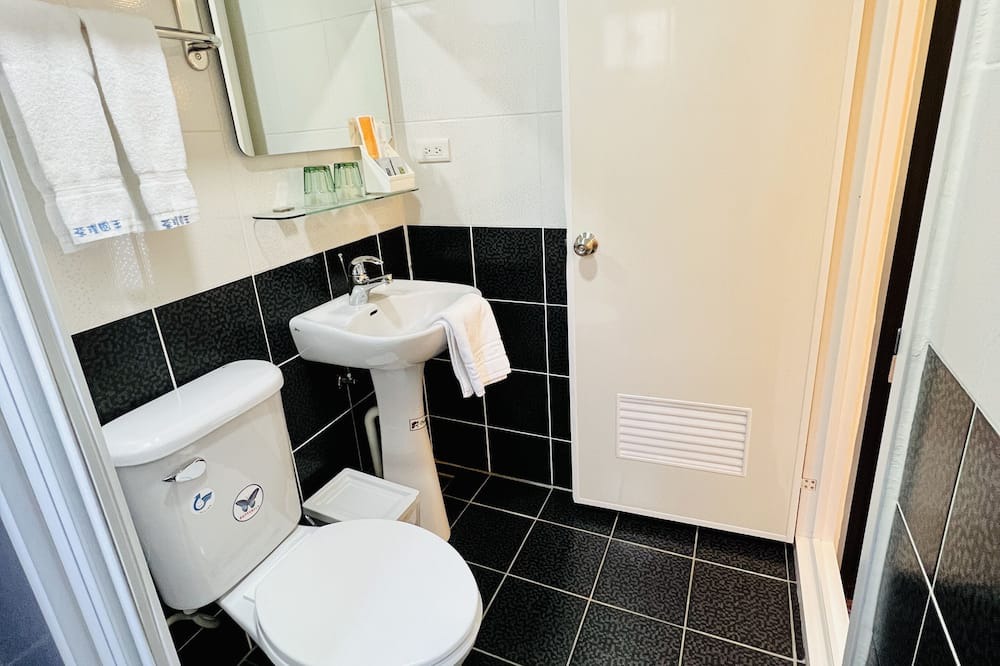 Photo of Bathroom in Yuchi