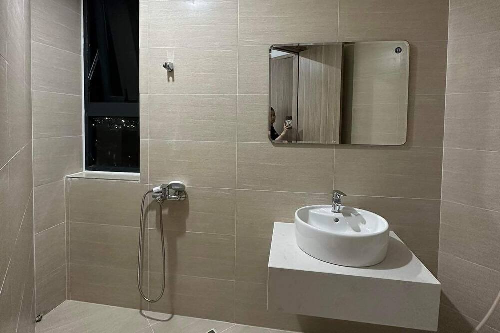 Photo of Bathroom in Hue