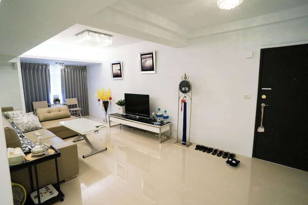 Photo of Livingroom in Zhongzheng