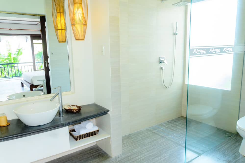 Photo of Bathroom in Cam Chau