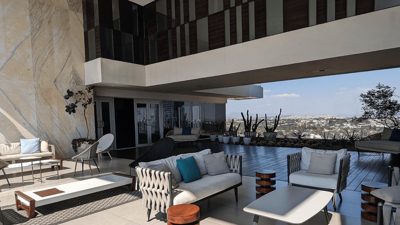 Photo of Patio Balcony in Financial District
