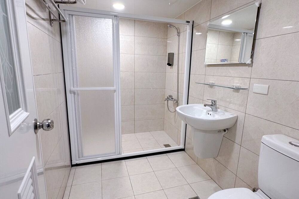 Photo of Bathroom in Zhongli District