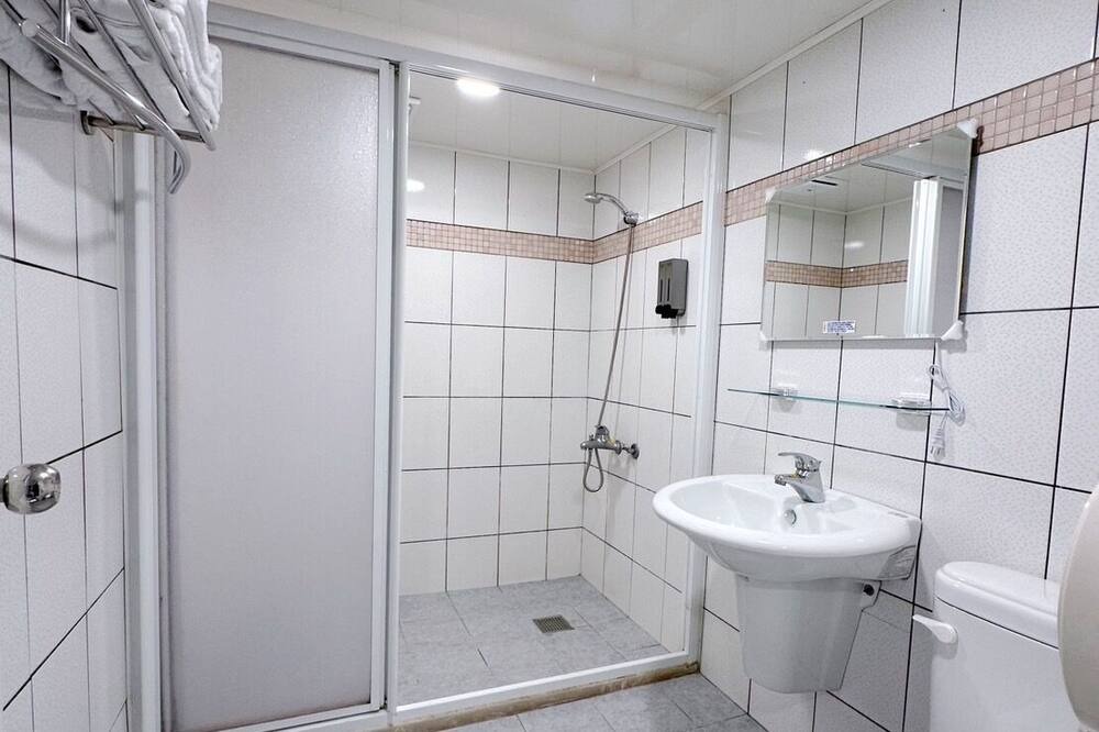 Photo of Bathroom in Zhongli District