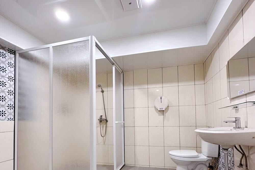 Photo of Bathroom in Zhongli District
