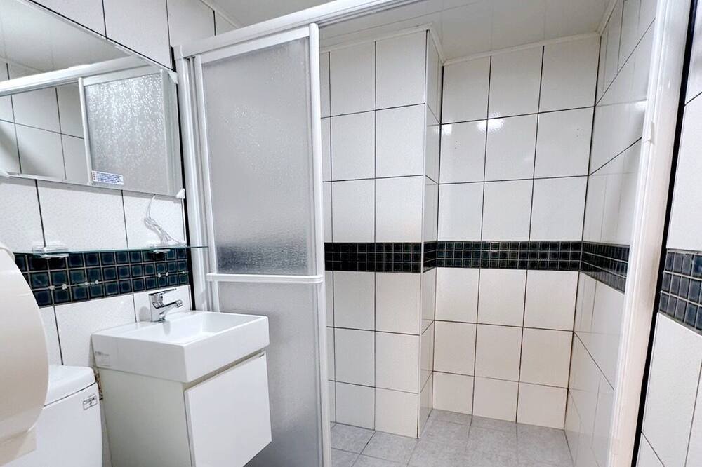 Photo of Bathroom in Zhongli District