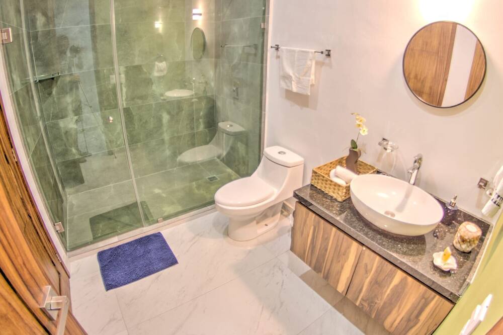 Photo of Bathroom in La Cruz de Huanacaxtle