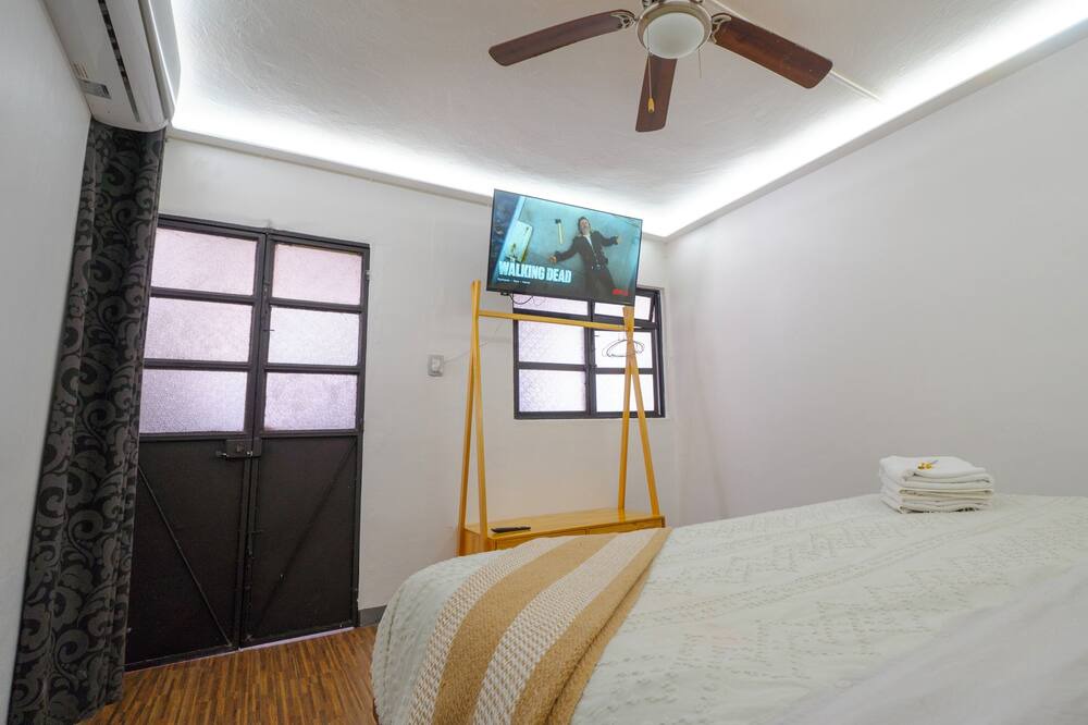 Photo of Bedroom in Luis Jimenez Figueroa