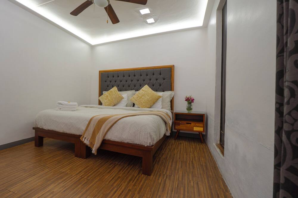 Photo of Bedroom in Luis Jimenez Figueroa