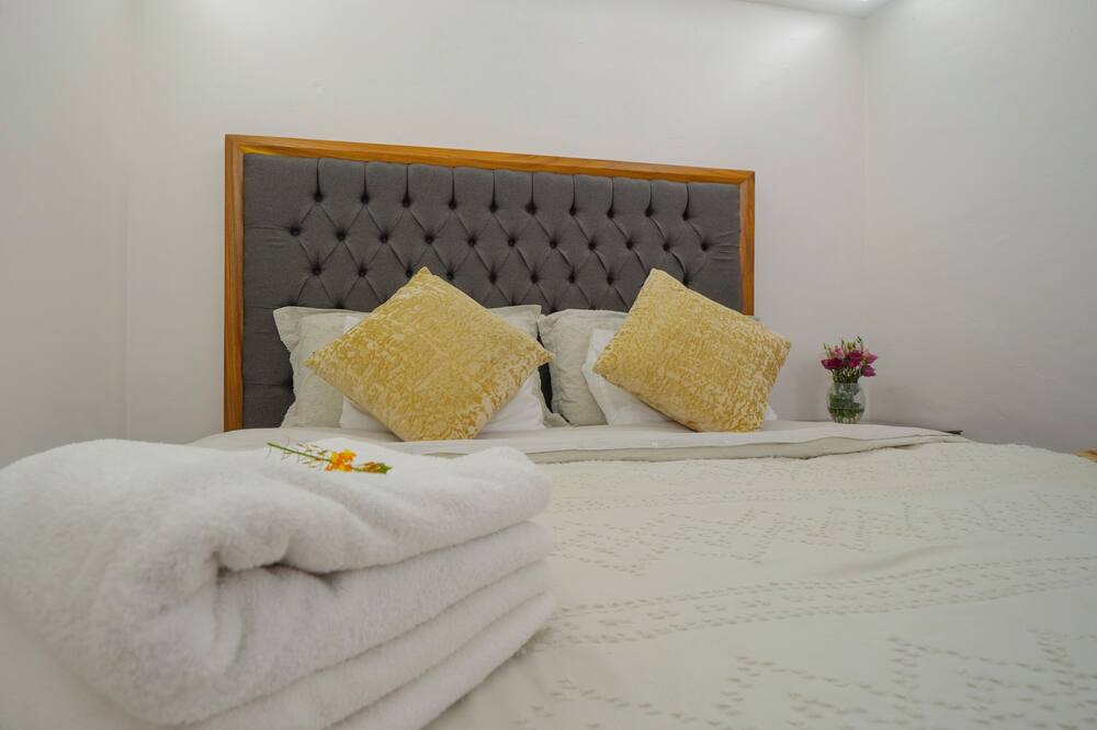 Photo of Bedroom in Luis Jimenez Figueroa