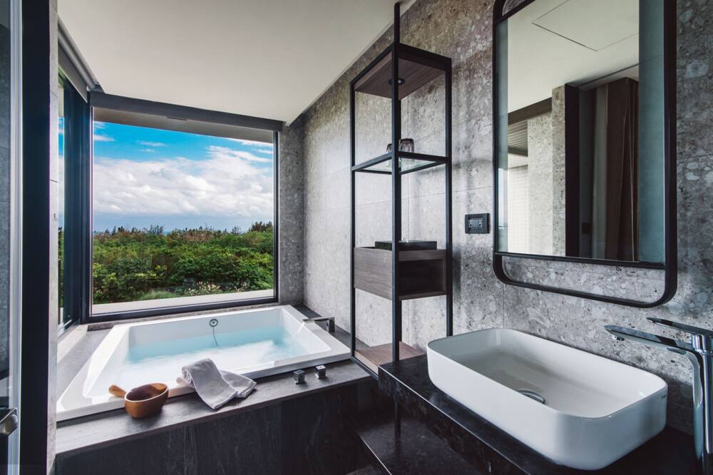 Photo of Bathroom in Xincheng