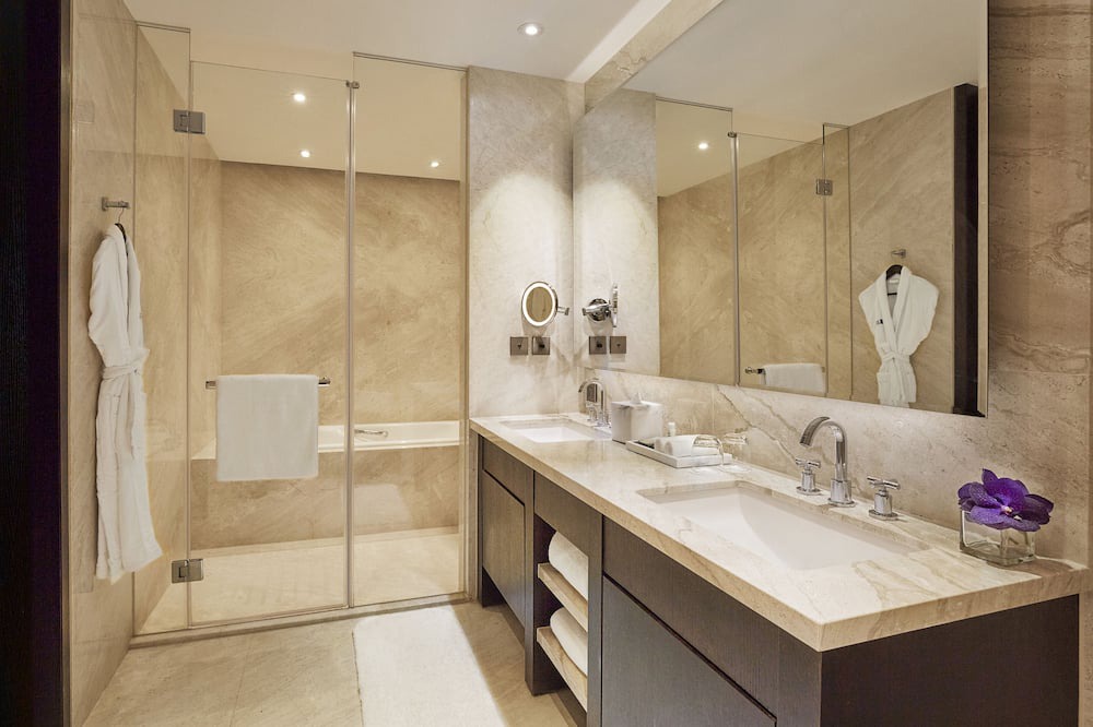 Photo of Bathroom in East District
