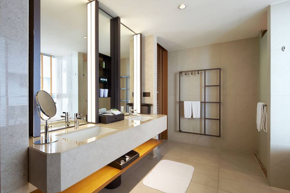 Photo of Bathroom in Xitun District