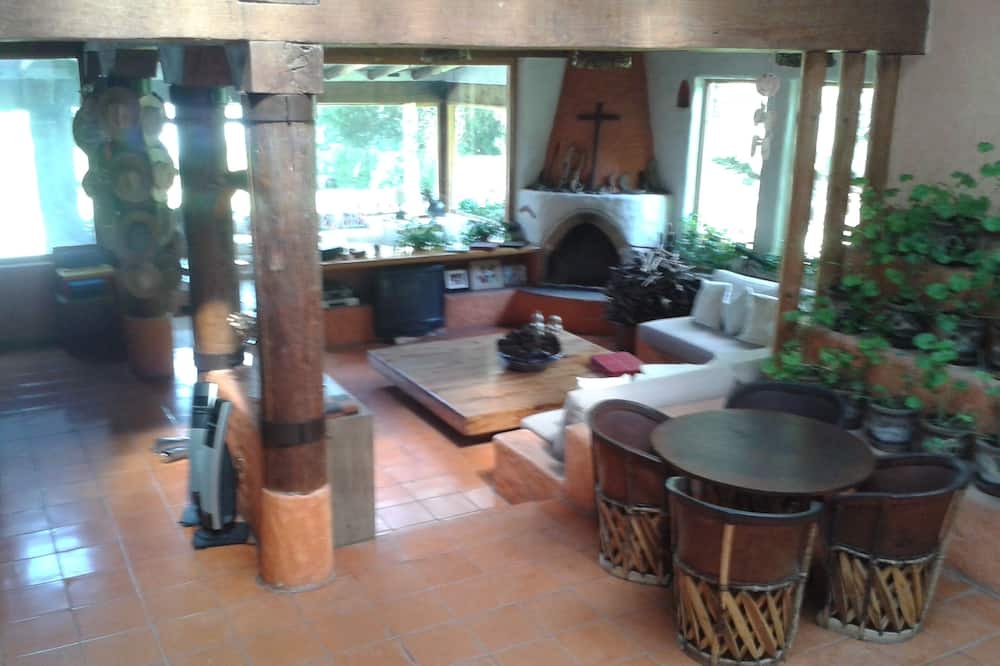 Photo of Livingroom in Villa Victoria