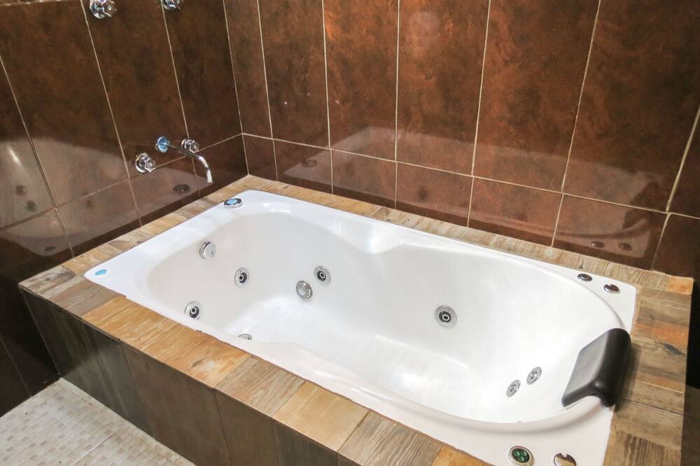 Photo of Bathroom in Yunuen