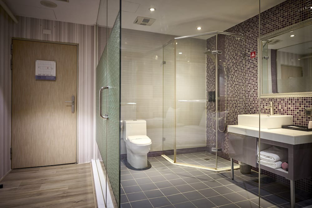 Photo of Bathroom in Wuqi District