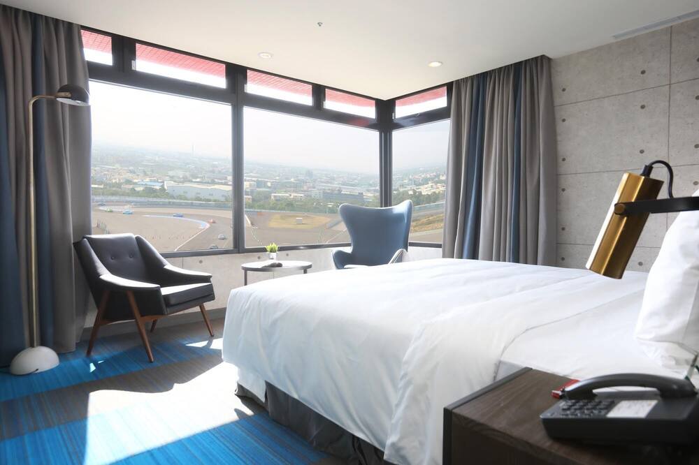 Photo of Bedroom in Houli
