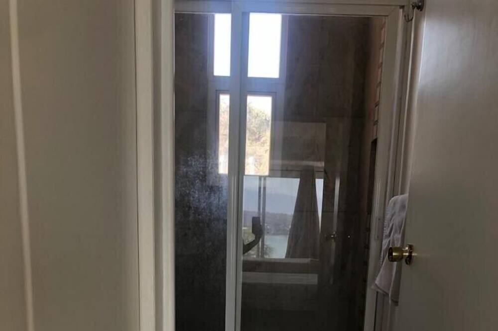 Photo of Bathroom in Tequesquitengo