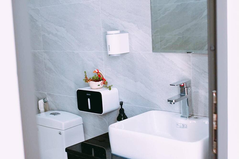 Photo of Bathroom in Phuong