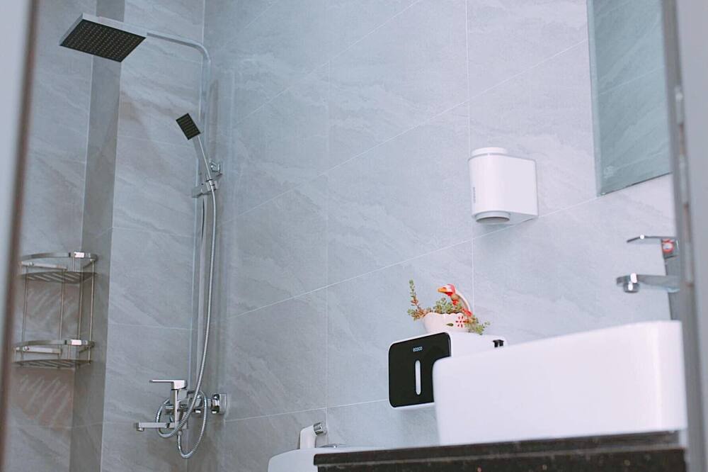 Photo of Bathroom in Phuong