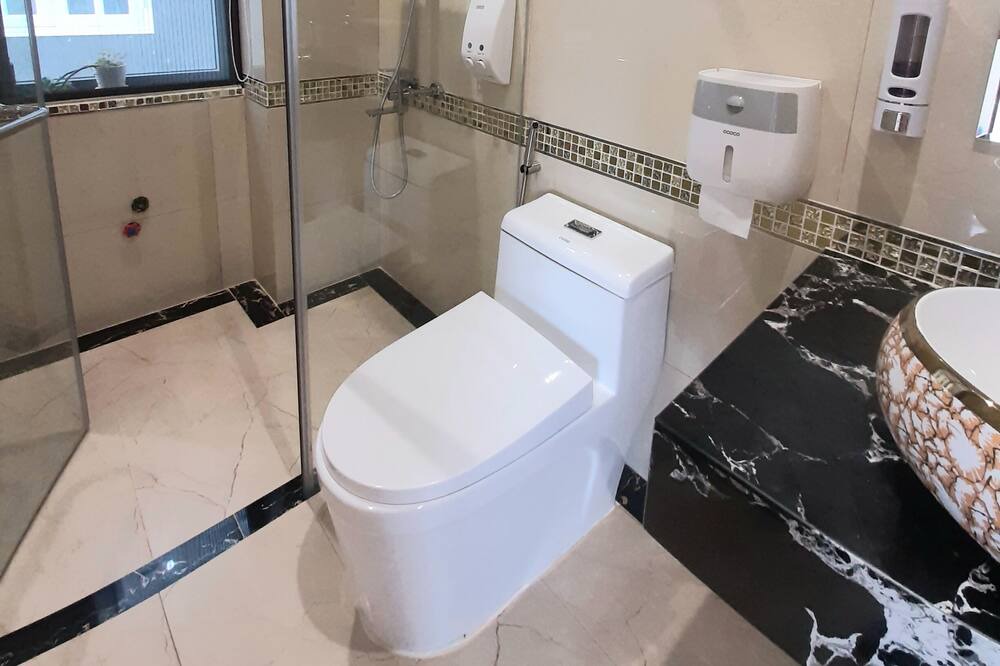 Photo of Bathroom in Phuong