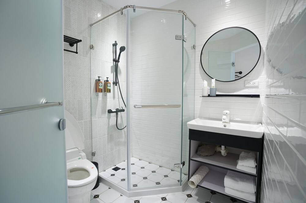 Photo of Bathroom in South District