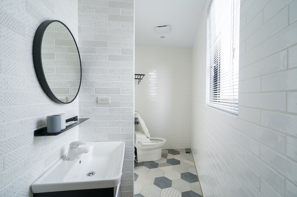 Photo of Bathroom in South District