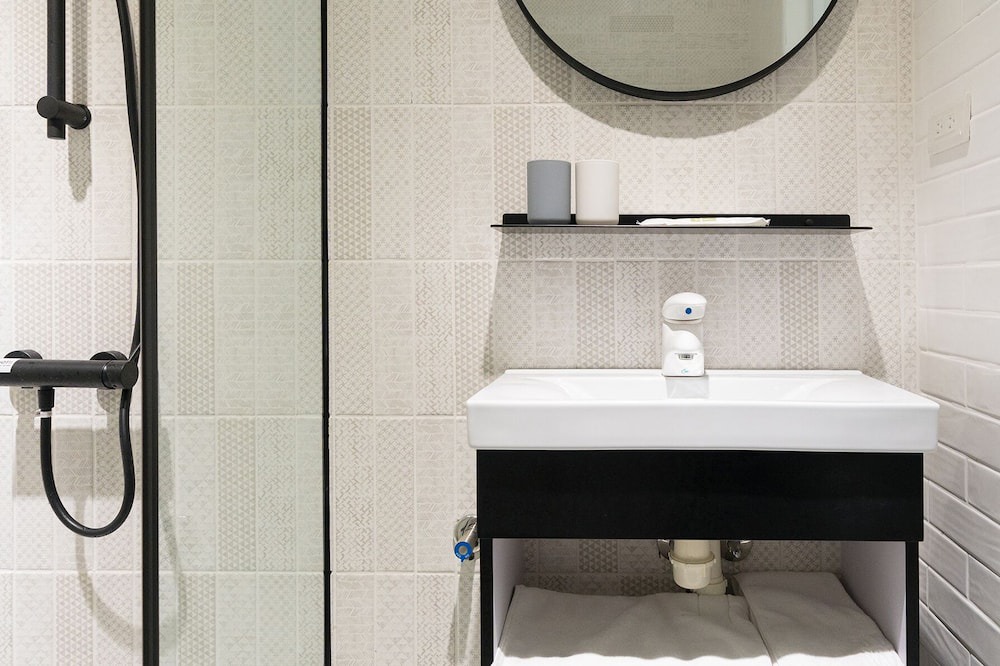 Photo of Bathroom in South District