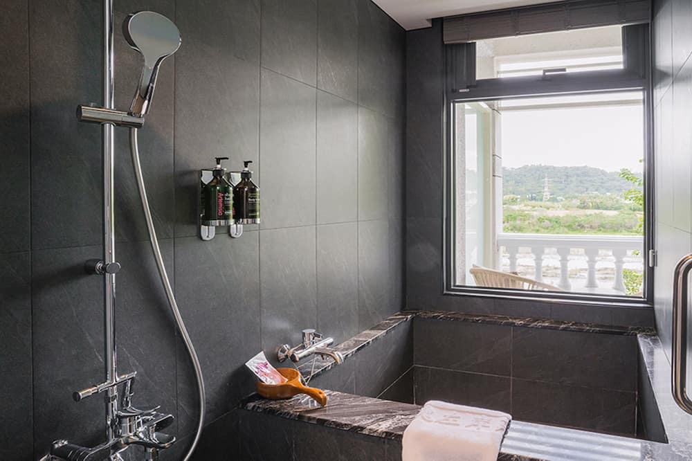 Photo of Bathroom in Daxi District