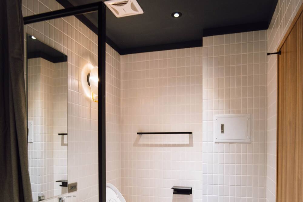 Photo of Bathroom in Ren'ai District