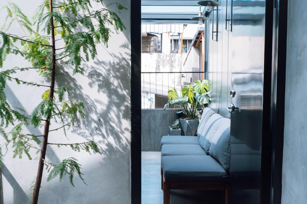 Photo of Patio Balcony in Ren'ai District