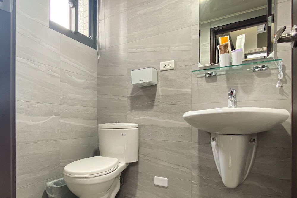 Photo of Bathroom in Xitun District