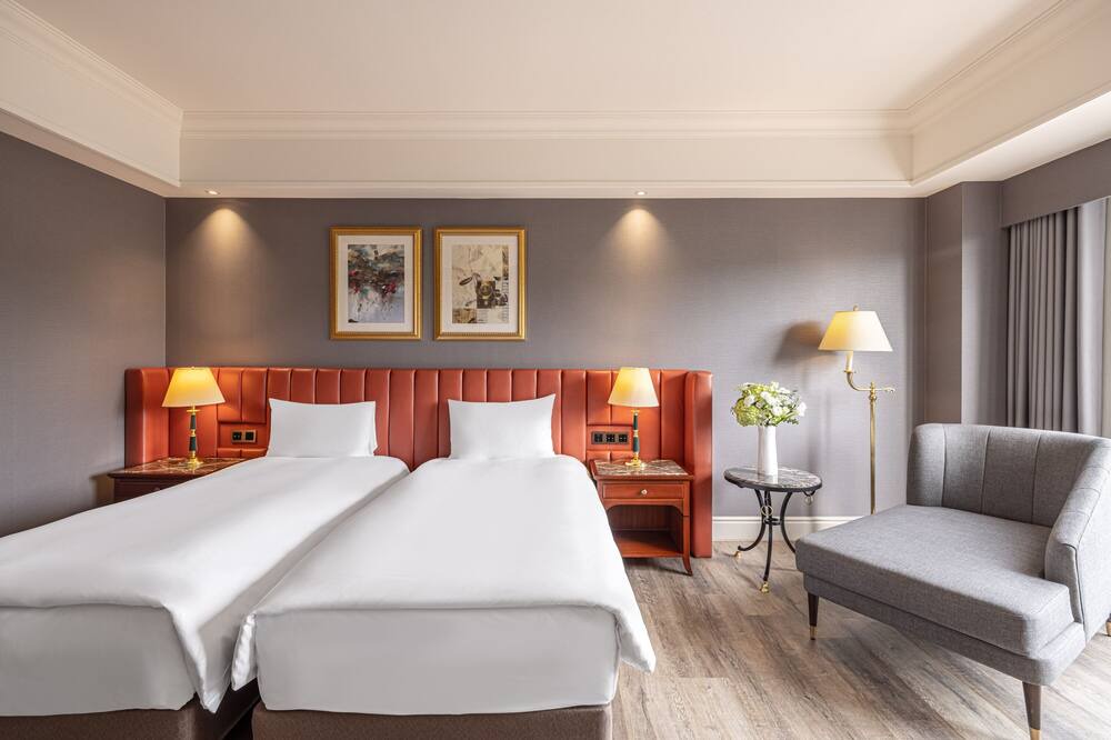 Photo of Bedroom in East District