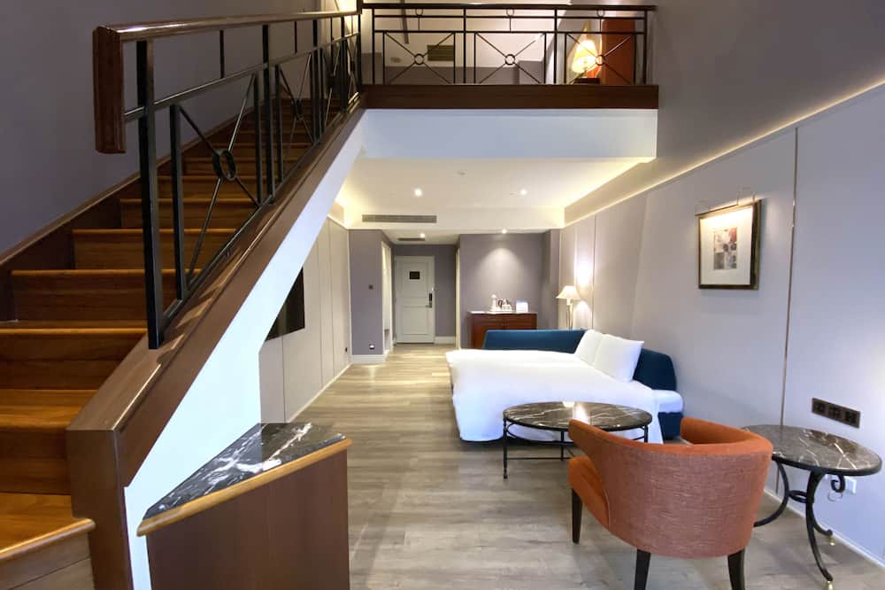 Photo of Bedroom in East District