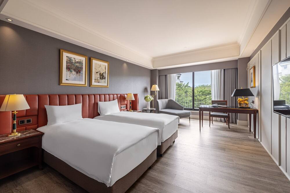 Photo of Bedroom in East District